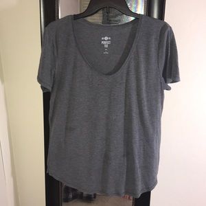 V-Neck Cotten T-shirt